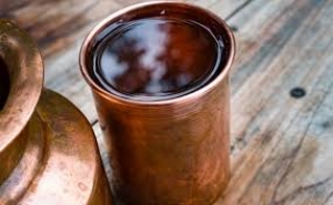 सेहत के लिए वरदान साबित हो सकता है ताम्र जल, जानें तांबे के बर्तन में रखा पानी पीने के चमत्कारिक स्वास्थ्य लाभ