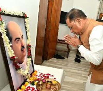 मुख्यमंत्री विष्णु देव साय ने डॉ. श्यामा प्रसाद मुखर्जी की जयंती पर उन्हें किया नमन