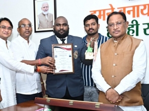 छत्तीसगढ़ का गर्व बने प्रेम राजन रौतिया: इंटरनेशनल पावरलिफ्टिंग में जीता स्वर्ण, मुख्यमंत्री साय से मिली बधाई