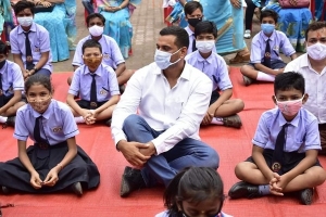 बेसहारों का सहारा बनी भूपेश सरकार, दुर्ग जिले के 867 बच्चों के पढ़ाने का उठाया जिम्मा :- देवेंद्र यादव