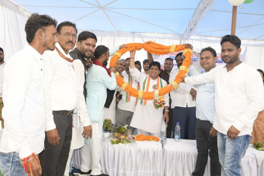 विद्यार्थियों का बेहतर भविष्य बनाने में शिक्षकों का अहम योगदान- मंत्री डॉ. डहरिया