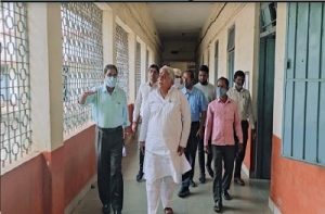 15 हजार विद्यार्थियों वाले सबसे बड़े साइंस कॉलेज की हालत जर्जर : विधायक वोरा