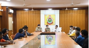 गणेशोत्सव पर सौहार्द्र बनाए रखने हेतु डीजे एवं गणेश पंडाल समितियों, मंडलों की ली गई शांति समिति की बैठक
