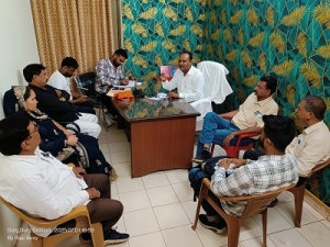वित्त लेखा एवं अंकेक्षण विभाग प्रभारी नरेंद्र बंजारे ने ली समिति सदस्यों के साथ बैठकः