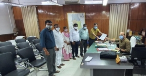 पीएचई के दुर्ग कार्यालय में अधिकारियों-कर्मचारियों को बलात घुसकर धमकाया...
