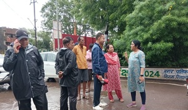 जल भराव से निपटने महापौर और आयुक्त पहुंची वार्डो तक