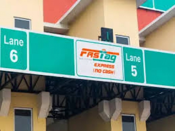 FASTag को लेकर बड़ा फैसला: चिप न लगाने पर होगी ब्लैकलिस्टिंग – NHAI ने की प्रक्रिया तेज