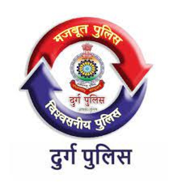 व्हीव्हीआईपी जिले में पुलिस के बड़े अफसर वर्दी पहन कर खून पसीना बहा रहे है ,जबकि निचले तबके के कई अफसर और कर्मचारी वर्दी पहनने से कतरा रहे है