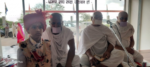 मनुष्य अपने दुख से कम दूसरों के सुख से ज्यादा दुखी है-संत रतन मुनि